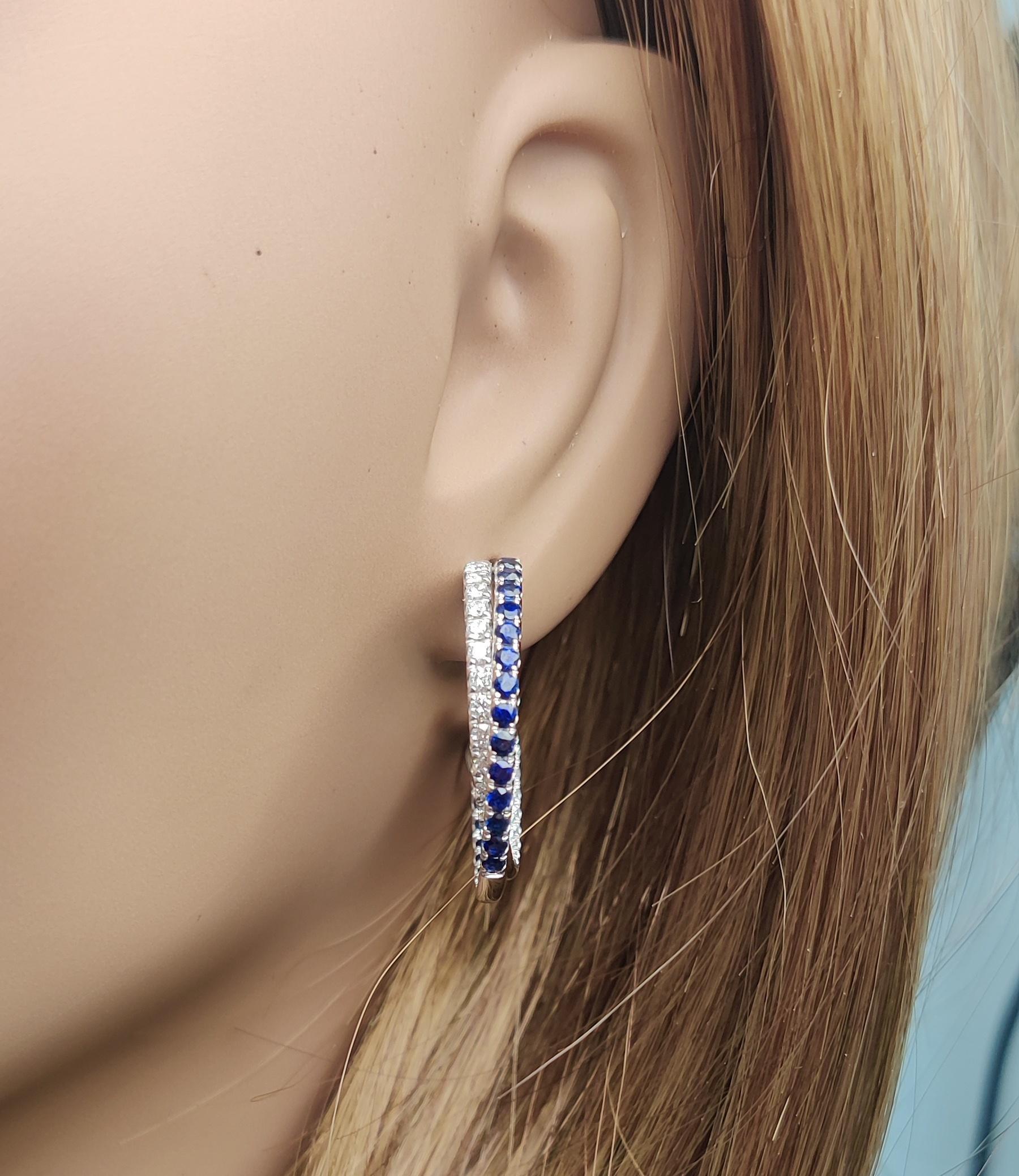 Natürlicher blauer runder Saphir und Diamant 3.09 Karat TW Gold Creolen im Zustand „Neu“ im Angebot in New York, NY