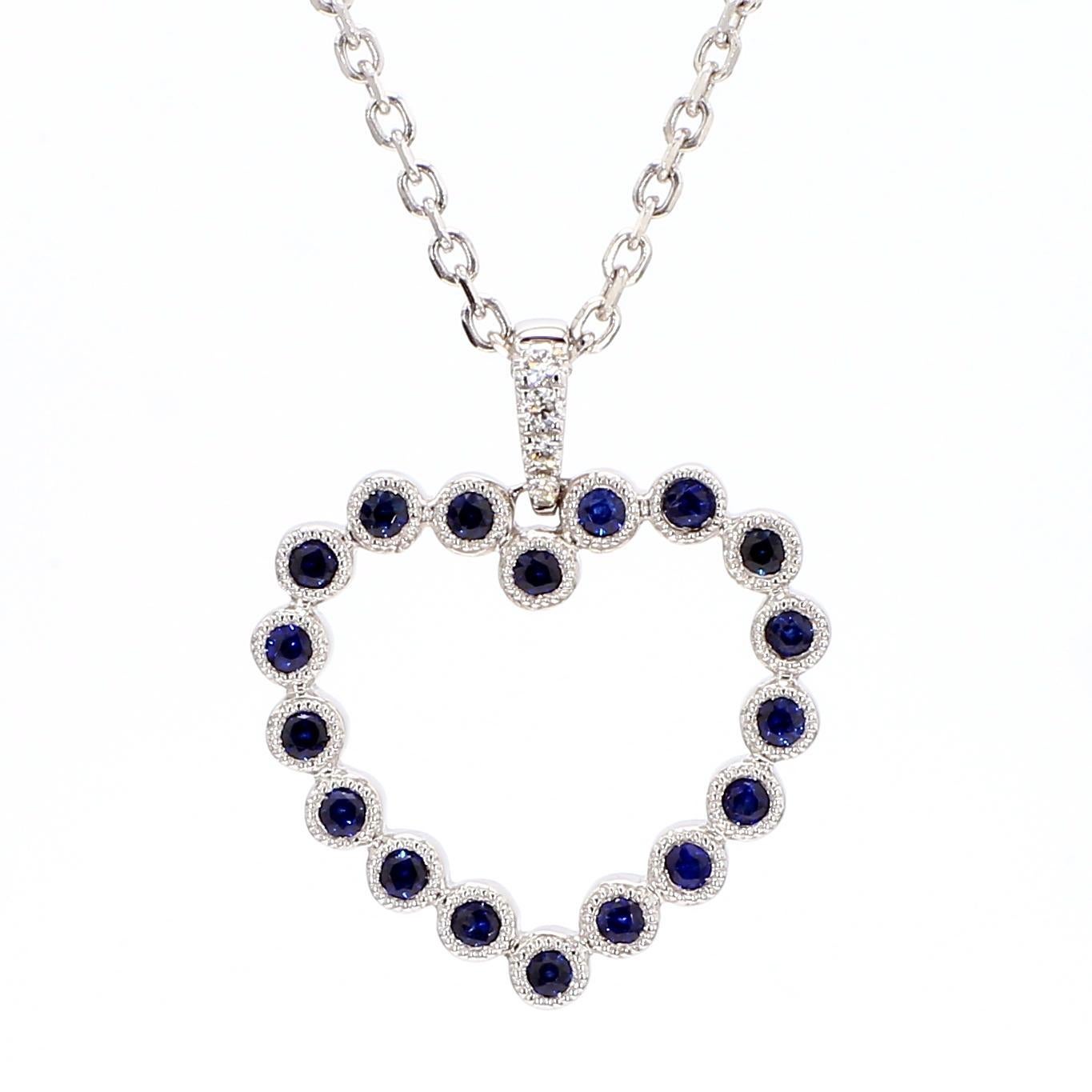 Contemporaneo Ciondolo a goccia in oro con zaffiro rotondo blu naturale e diamante bianco da 0.37 carati TW in vendita
