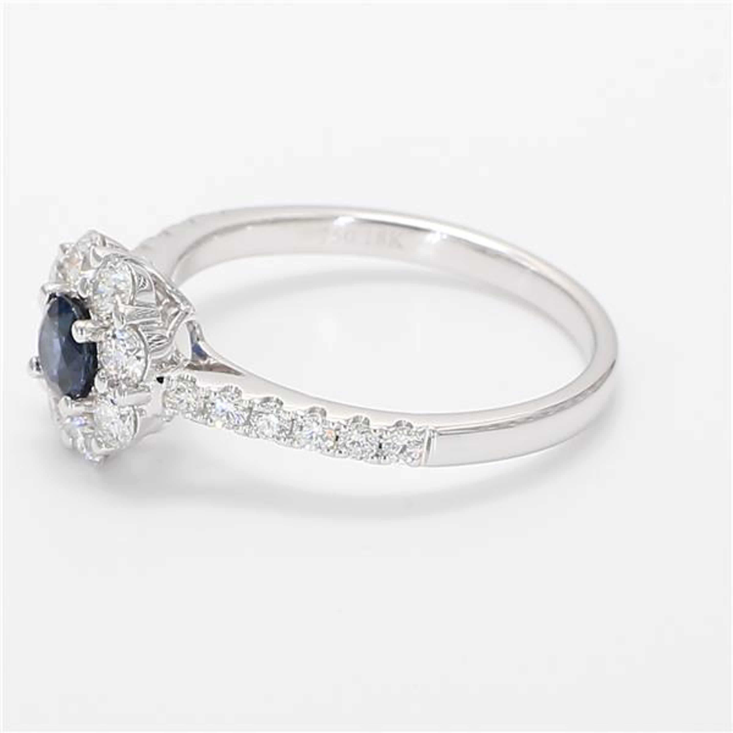 Natural Blue Round Sapphire and White Diamond 1.05 Carat TW White Gold Ring In New Condition For Sale In New York, NY