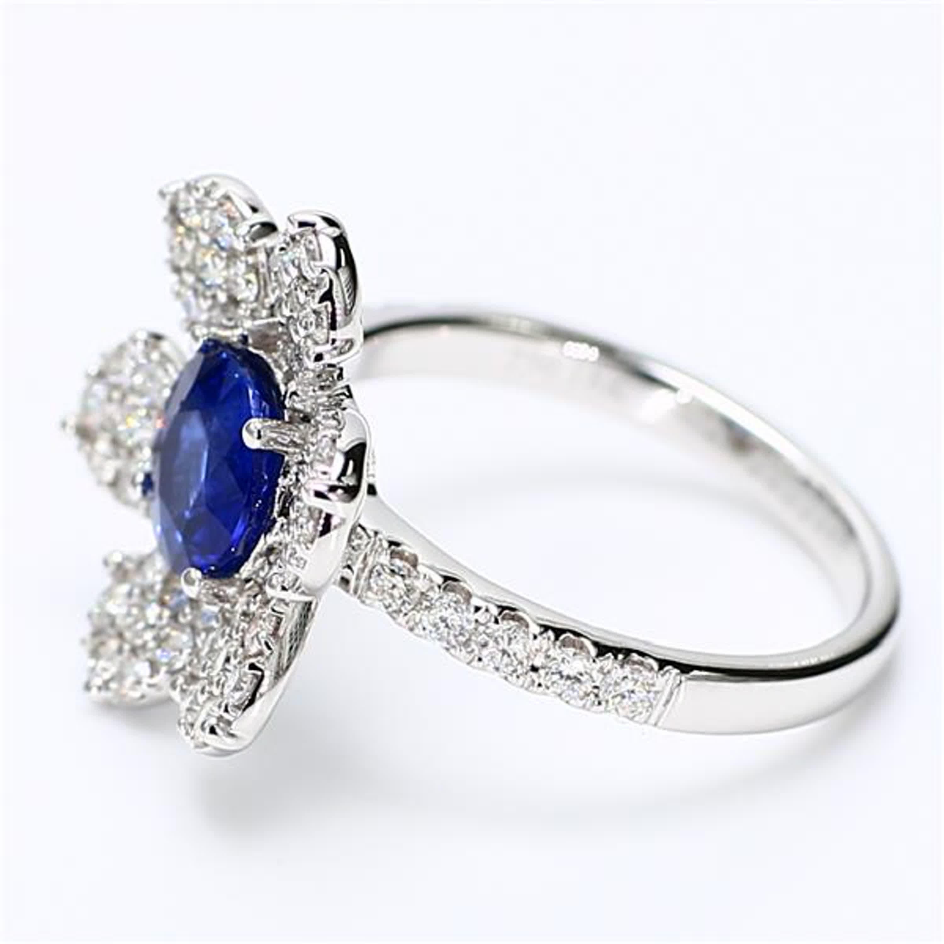 Round Cut Natural Blue Round Sapphire and White Diamond 2.25 Carat TW Gold Cocktail Ring For Sale
