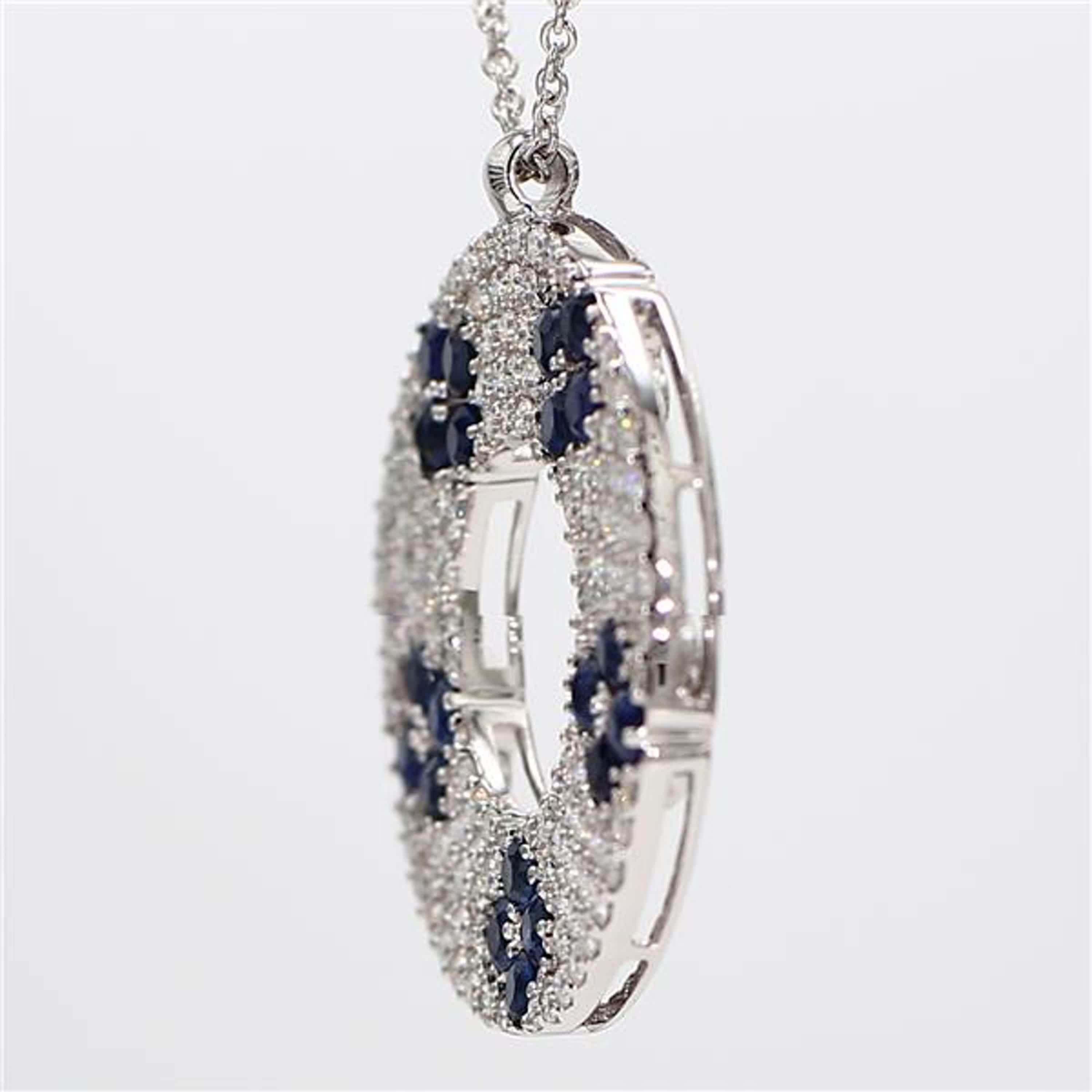 Contemporary Natural Blue Round Sapphire and White Diamond 2.31 Carat TW White Gold Necklace For Sale