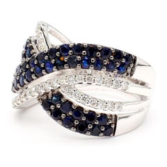 Natürlicher blauer runder Saphir und weißer Diamant 2.42 Karat TW Gold Cocktail-Ring