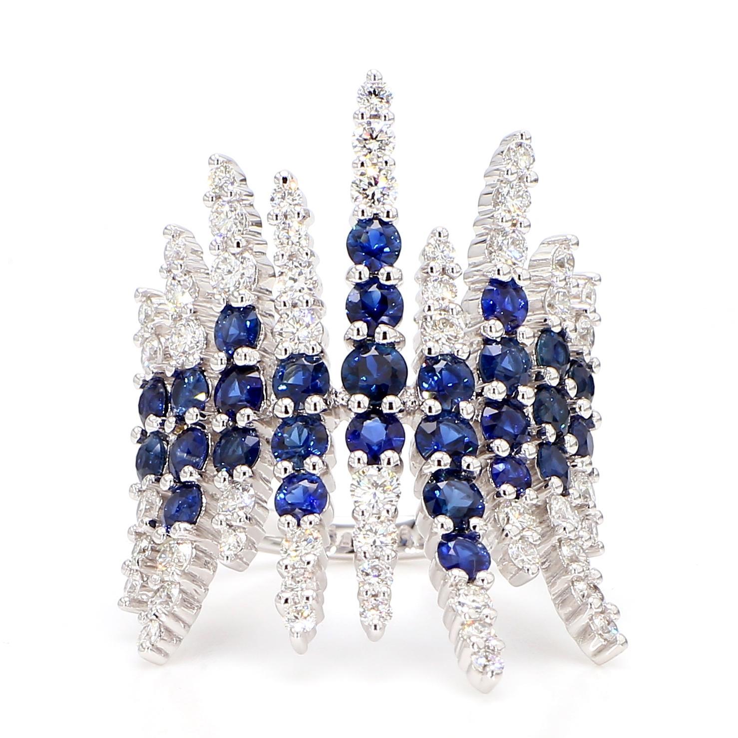 Natürlicher blauer runder Saphir und weißer Diamant 3.55 Karat TW Gold Cocktail-Ring (Zeitgenössisch) im Angebot
