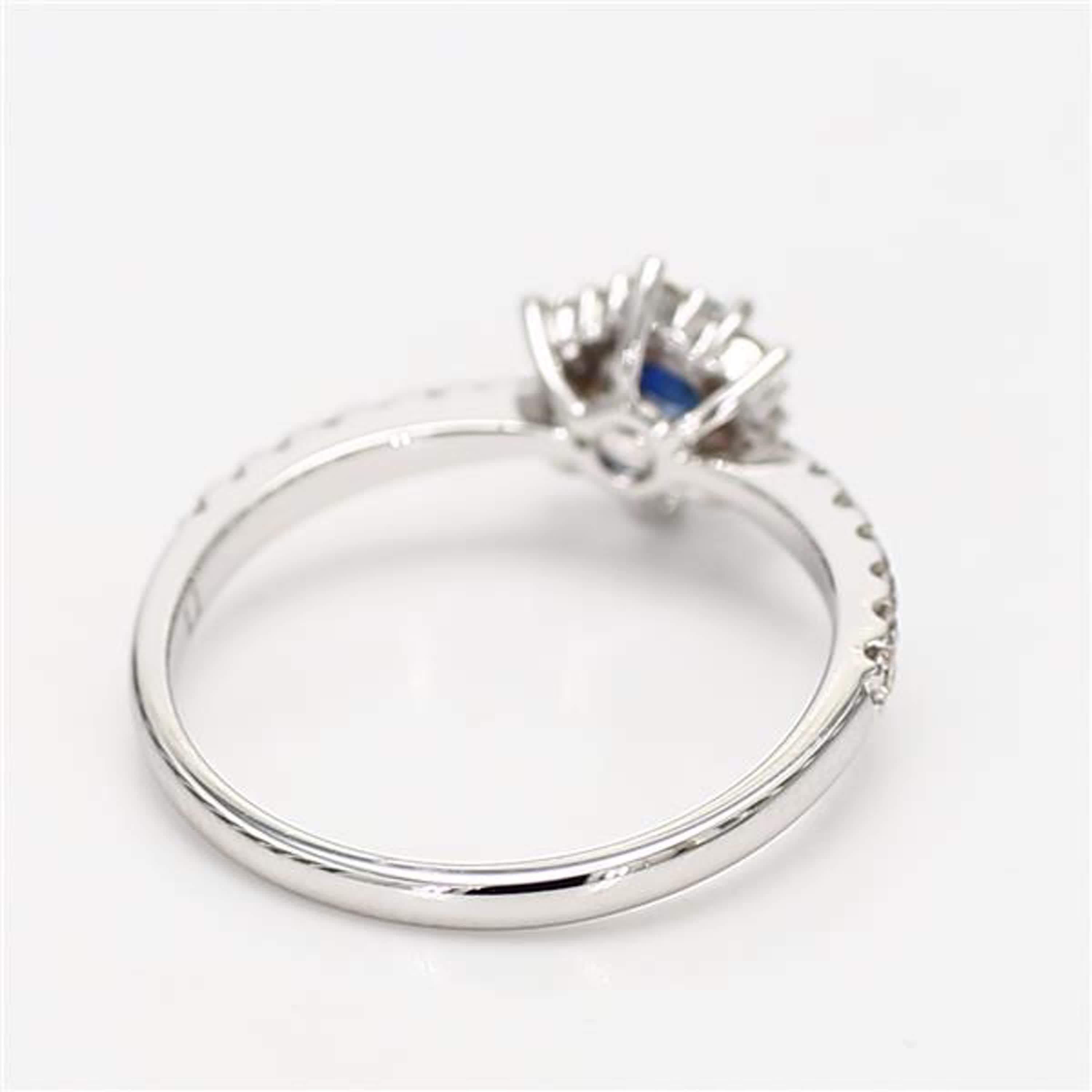 Natural Blue Round Sapphire and White Diamond .62 Carat TW Gold Cocktail Ring In New Condition For Sale In New York, NY