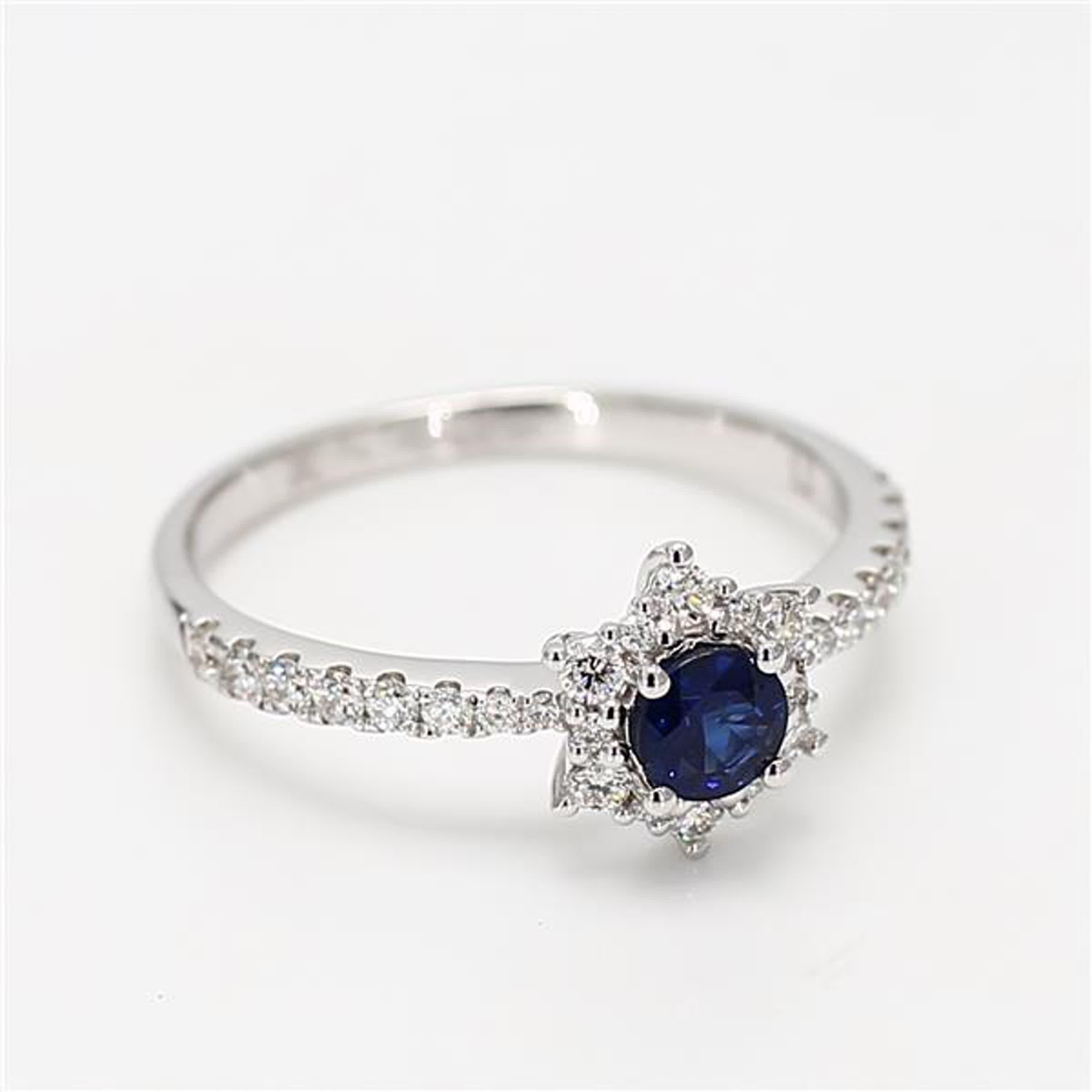 Natural Blue Round Sapphire and White Diamond .62 Carat TW Gold Cocktail Ring For Sale 1