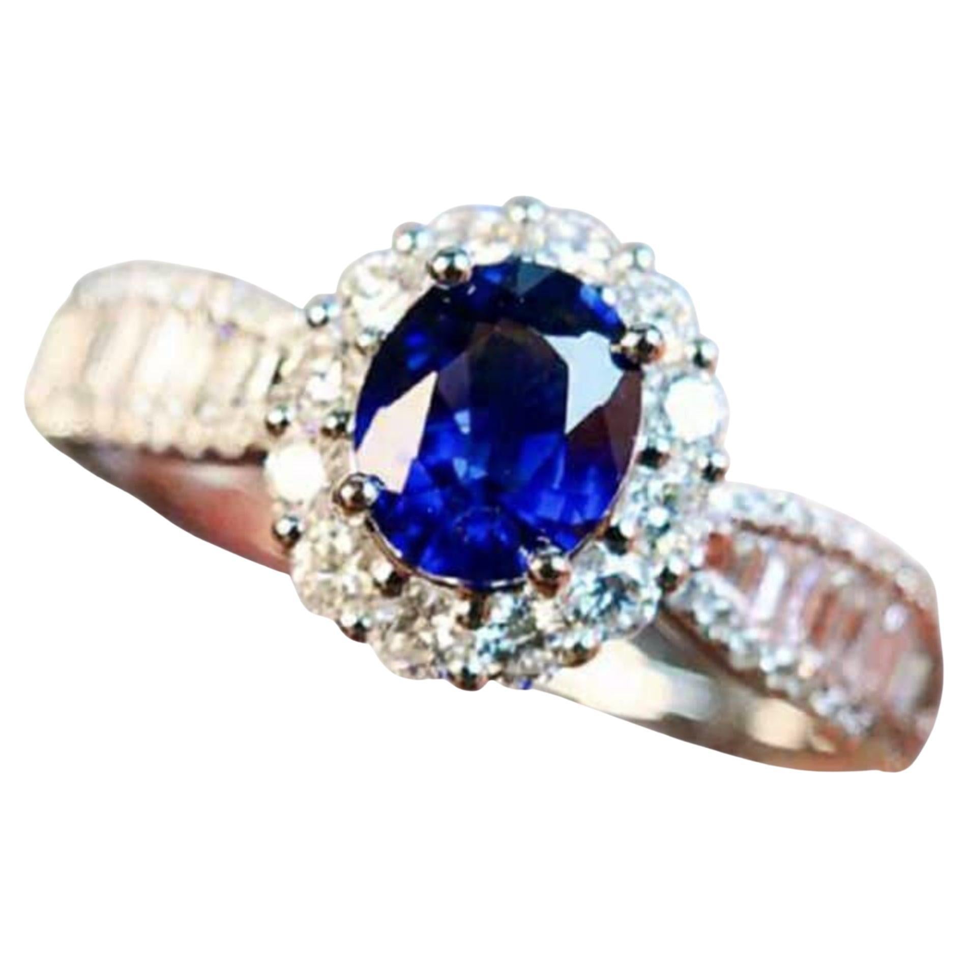 Anillo de oro blanco de 14 quilates con zafiro azul y diamantes, de 0,75 ct y 0,36 ct