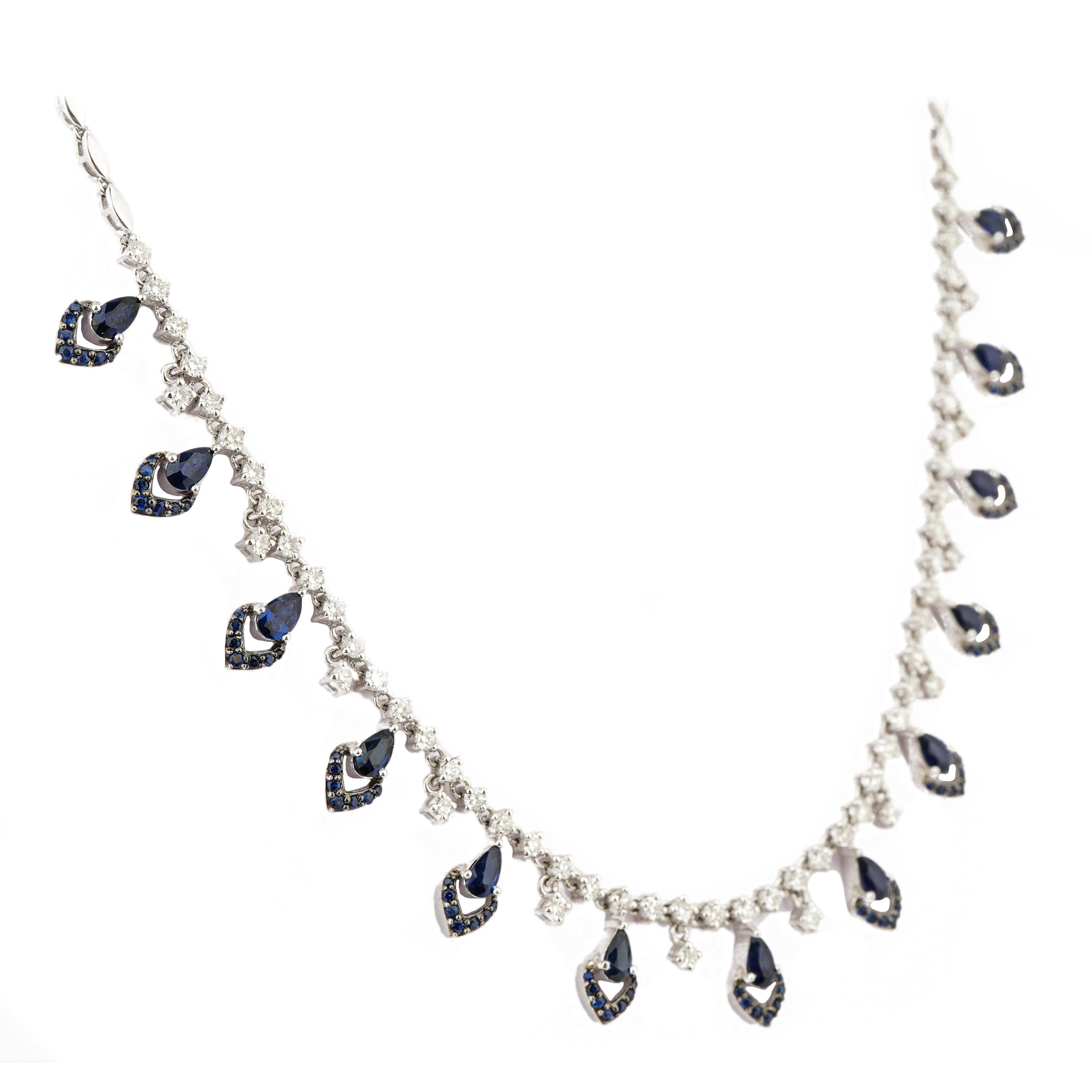 GW=16,70gm
NW=15,74gm
zaffiro blu=2,85cts
diamante=1,93cts

SEGUICI SU INSTA (divinejewellerylounge)

CODICE = BH