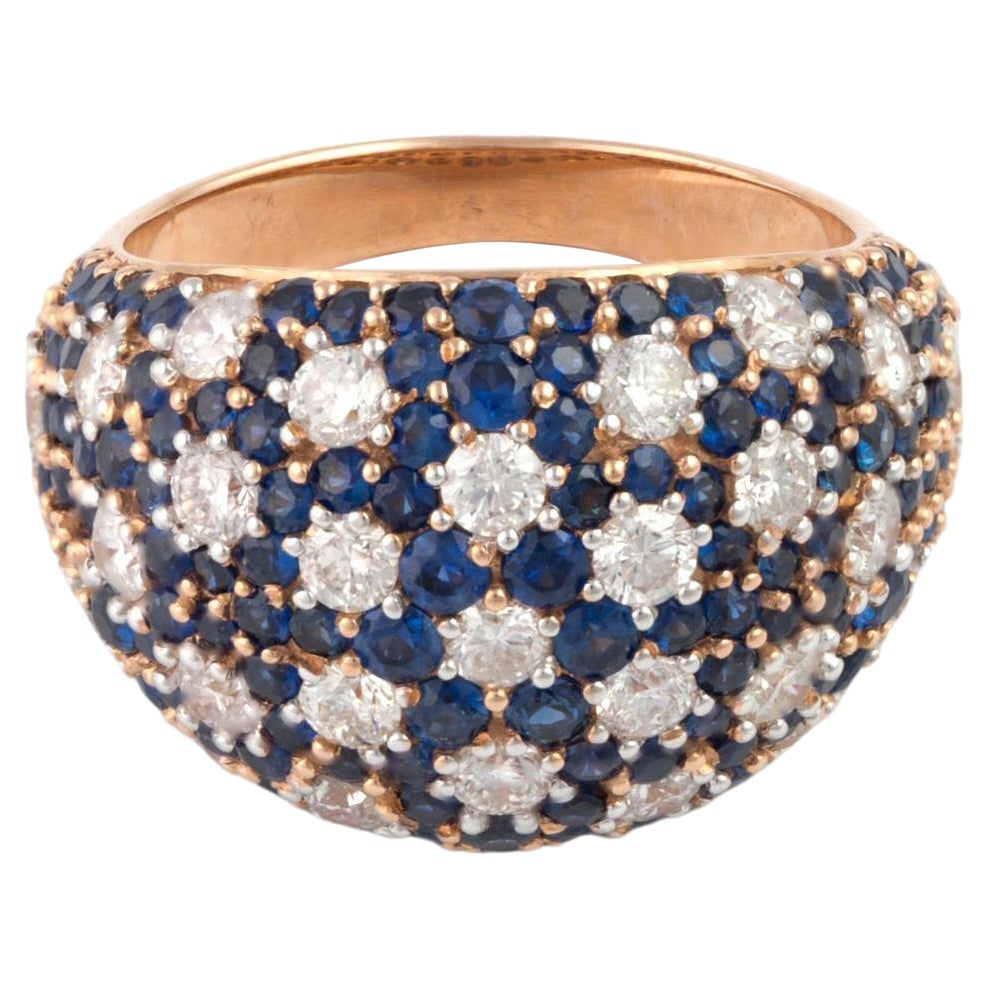 Saphir bleu naturel de 3,26 carats et diamants de 1,80 carat en or 18 carats