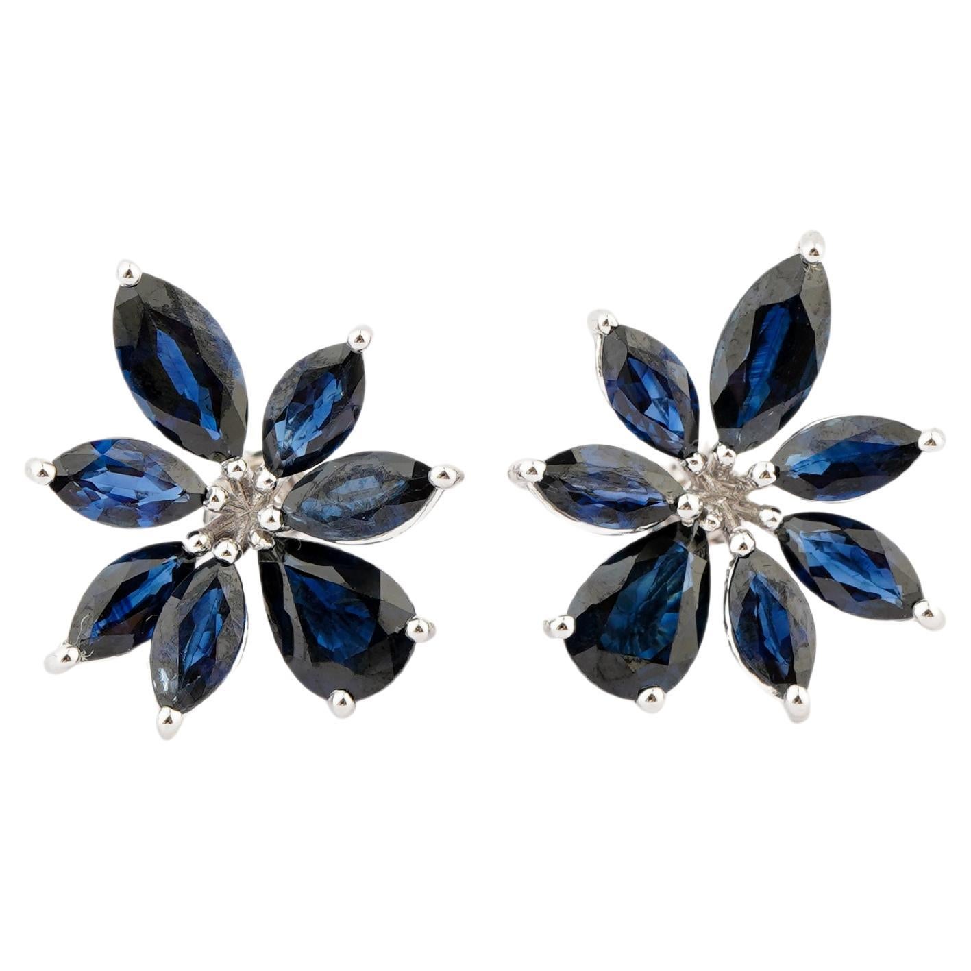 Natürlicher blauer Saphir 6,13cts Ohrring in 18k Gold im Angebot
