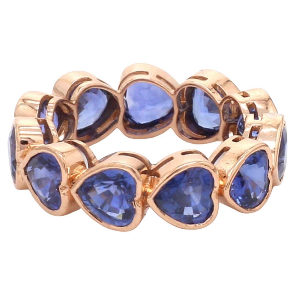 Anello con zaffiro blu naturale da 7,04 carati in oro 18 carati in vendita