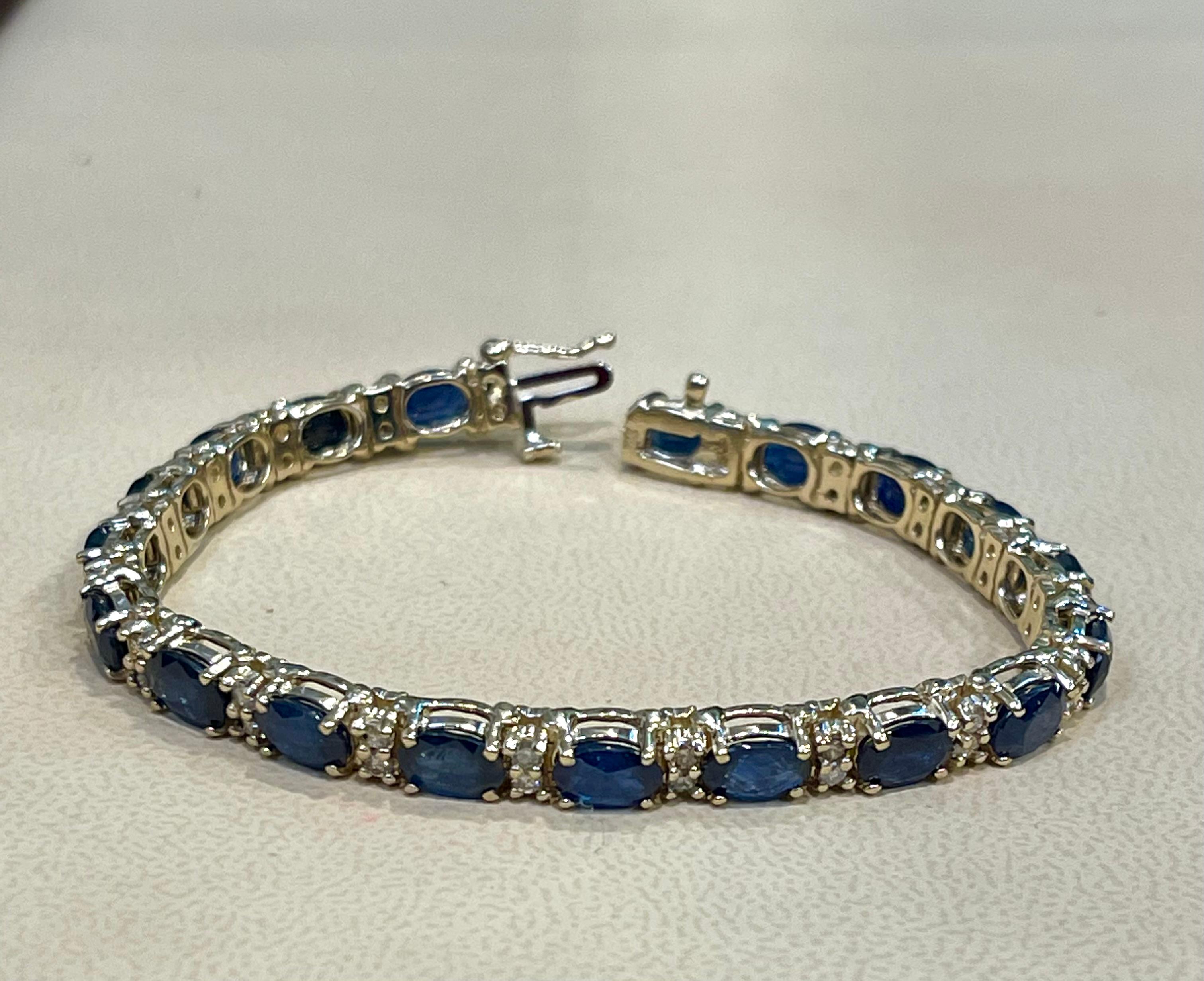 Natural Blue Sapphire and Diamond Tennis Bracelet 14 Karat Yellow Gold For Sale 1