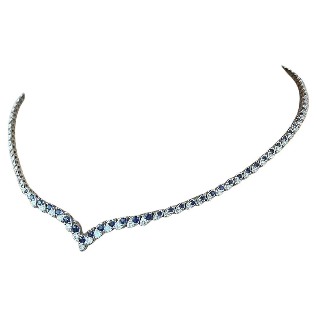 Collar Gargantilla en V de Zafiro Azul Natural y Diamantes en Platino