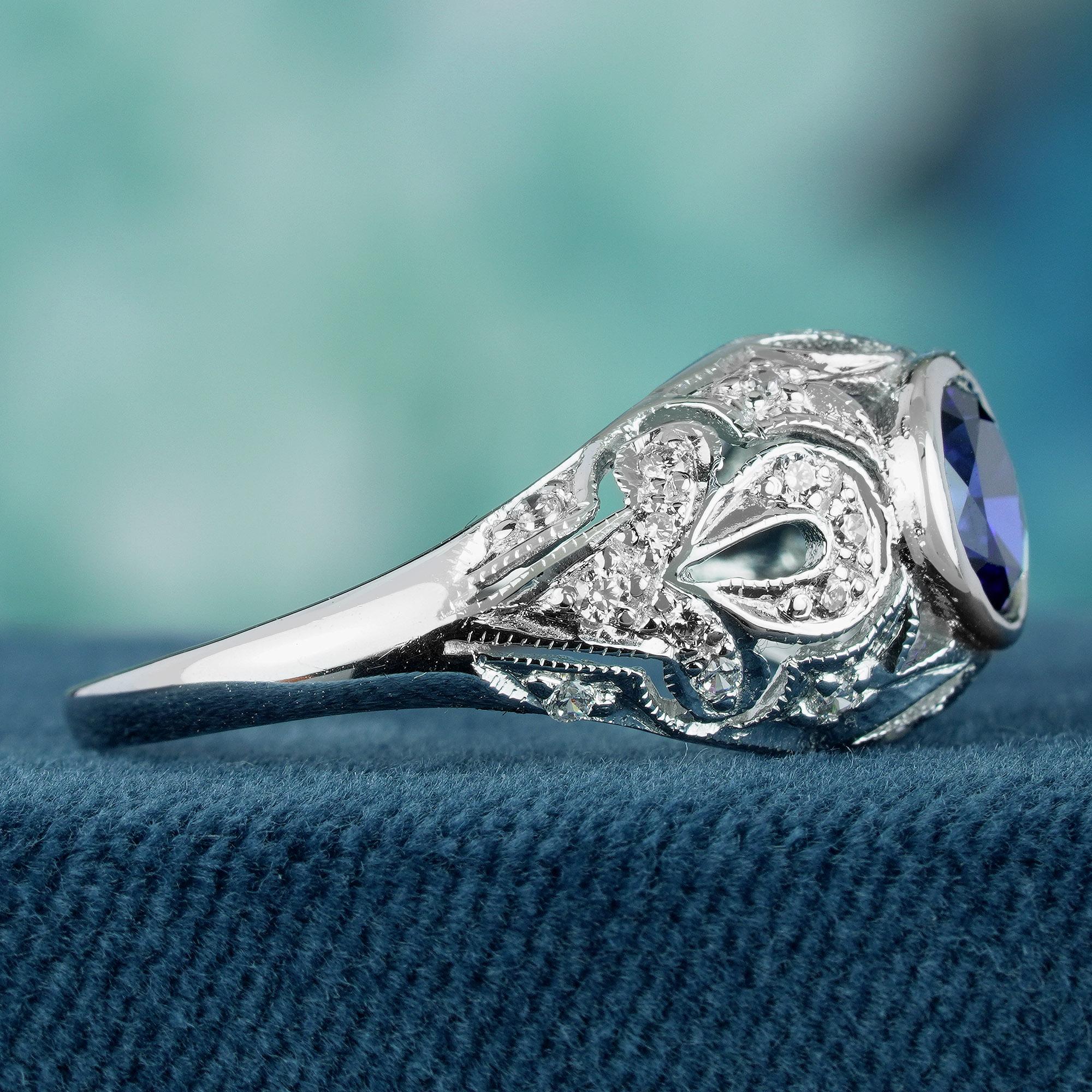 Natürlicher blauer Saphir und Diamant Vintage Style Dome Ring in massivem 9K Weißgold (Rundschliff) im Angebot