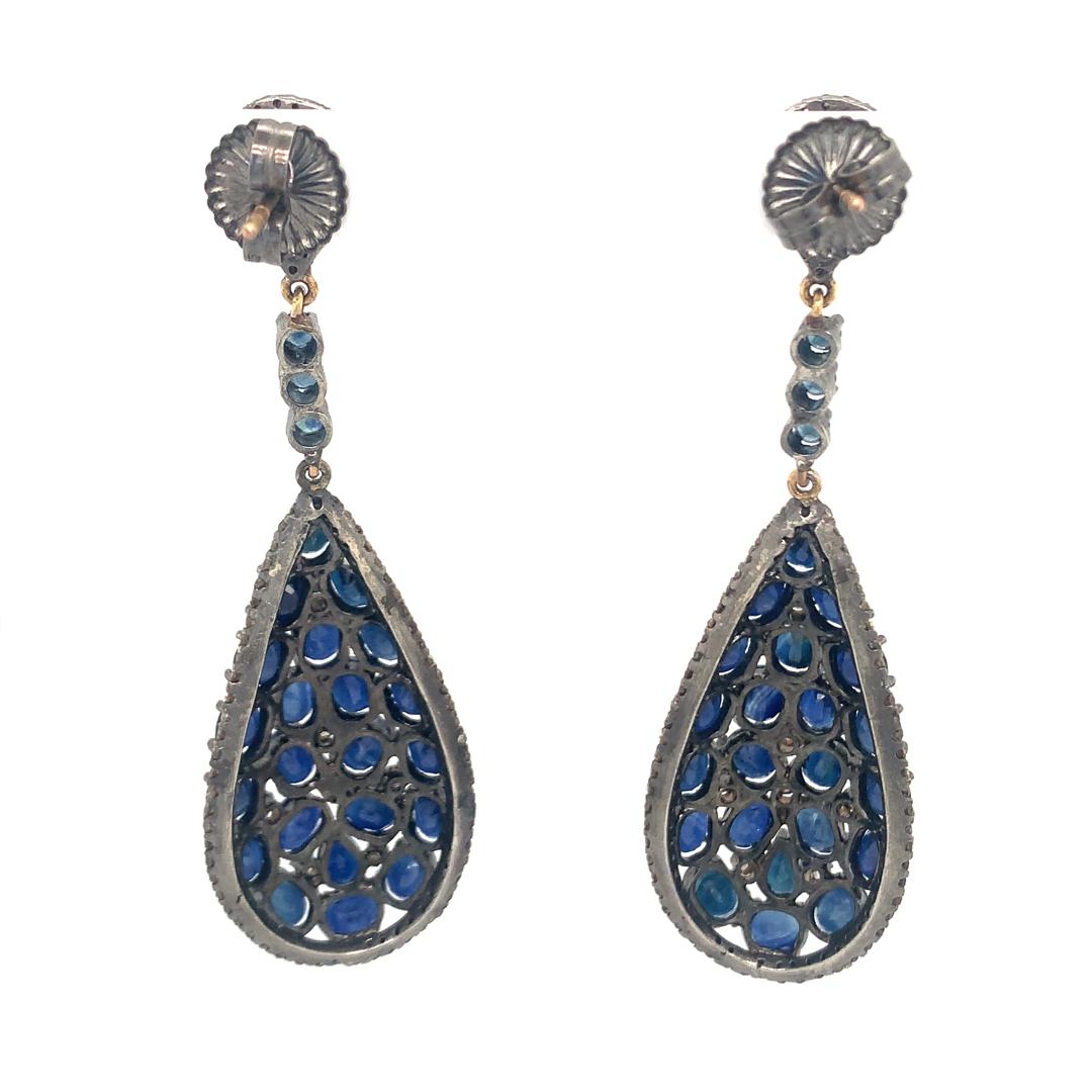 Oval Cut Natural blue sapphire and diamonds earrings in silver For Sale