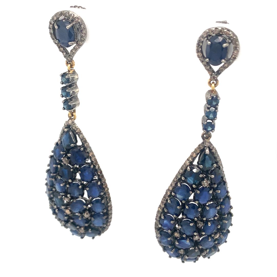 Natural blue sapphire and diamonds earrings in silver For Sale 3