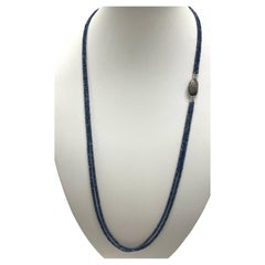 Collana con zaffiro blu naturale e diamanti
