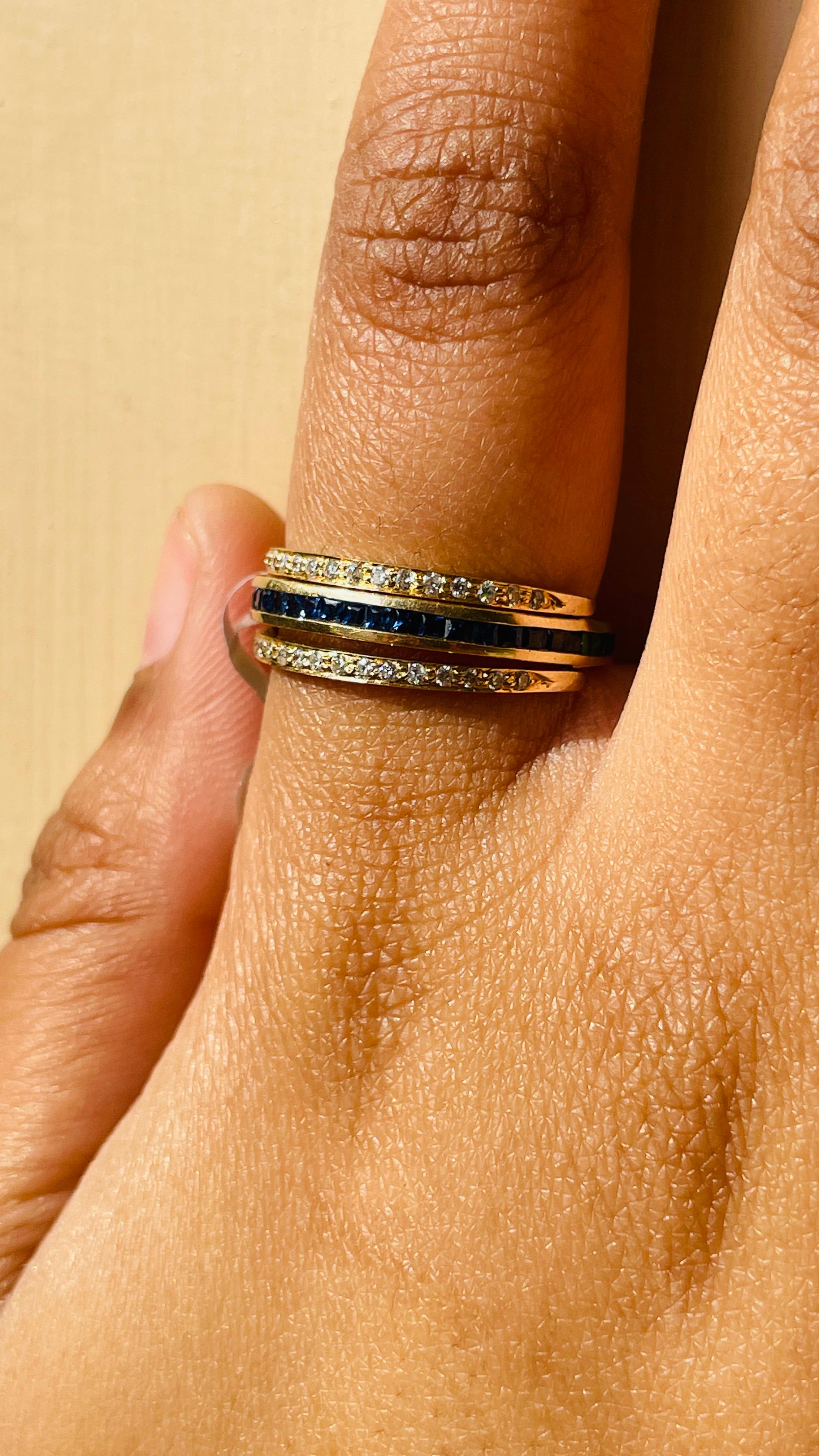 For Sale:  Natural Blue Sapphire and Emerald Spinner Magic Ring in 14k Solid Yellow Gold 10