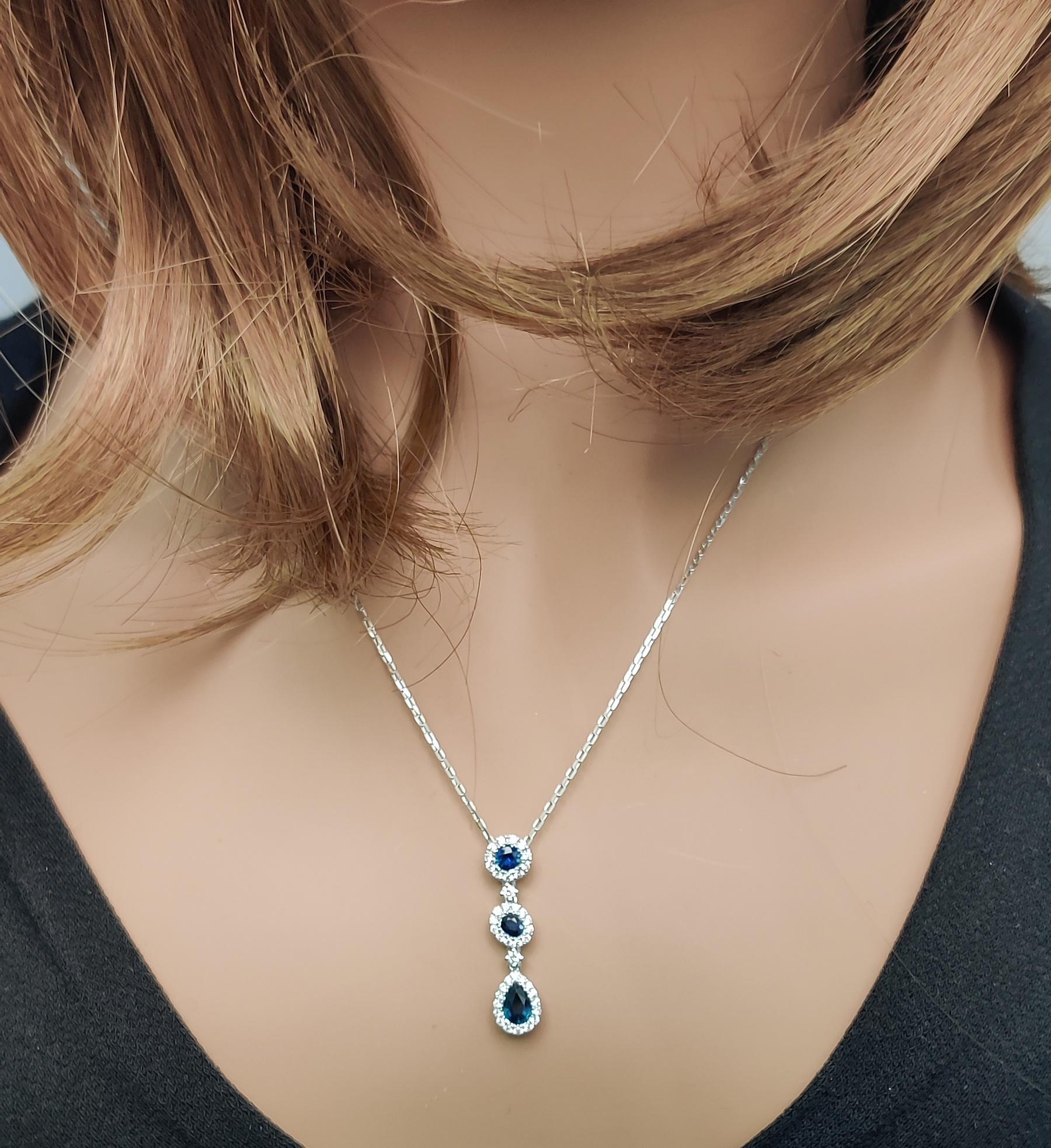 Pendentif en or avec saphir bleu naturel et diamant blanc de 1,14 carat TW Neuf - En vente à New York, NY