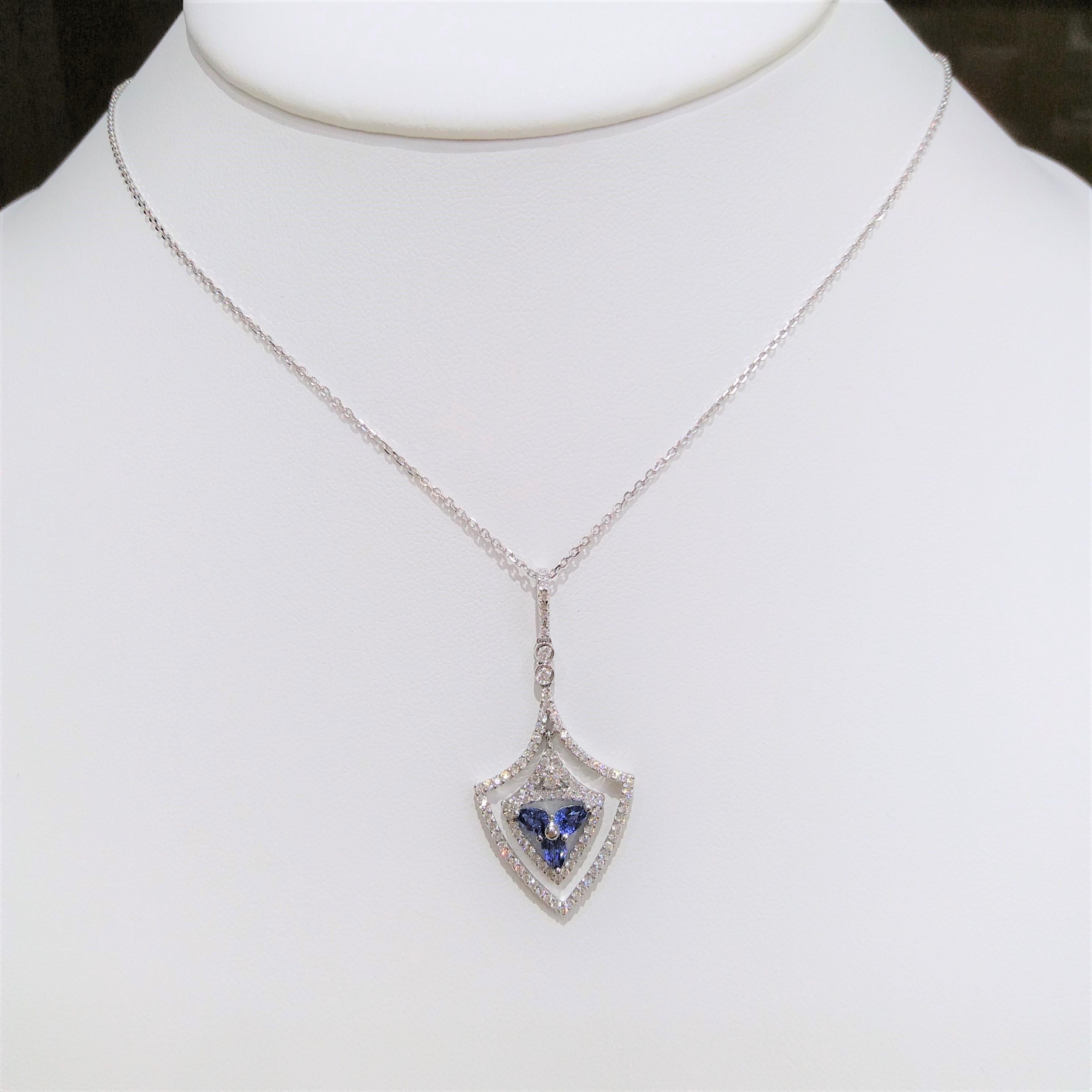 Contemporary Natural Blue Sapphire White Diamond 18K Gold Pendant Necklace