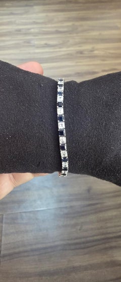 Armband aus natürlichem blauem Saphir und Diamanten in 18 Karat Gold