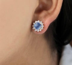 Pendiente de diamante zafiro azul natural en oro de 18k