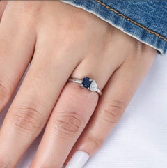 Natural 0.69cts blue sapphire & 0.26 cts diamond ring in 14k gold