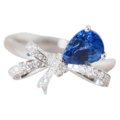 Natural Blue Sapphire & Diamond Ring in 18k Gold