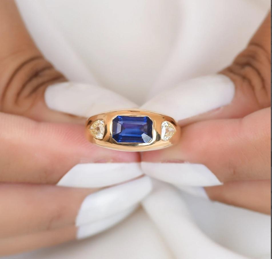 Donna Natural blue sapphire diamond ring in 18k gold in vendita