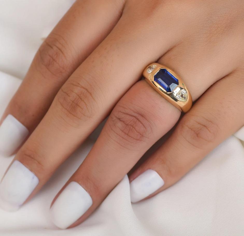 Natural blue sapphire diamond ring in 18k gold in vendita 1