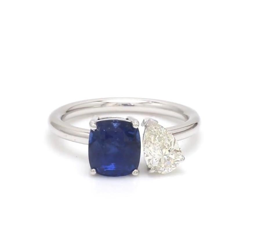 Natural Blue sapphire diamond ring in 18k gold im Angebot 1