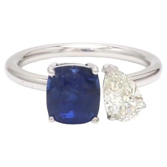 Natural Blue sapphire diamond ring in 18k gold