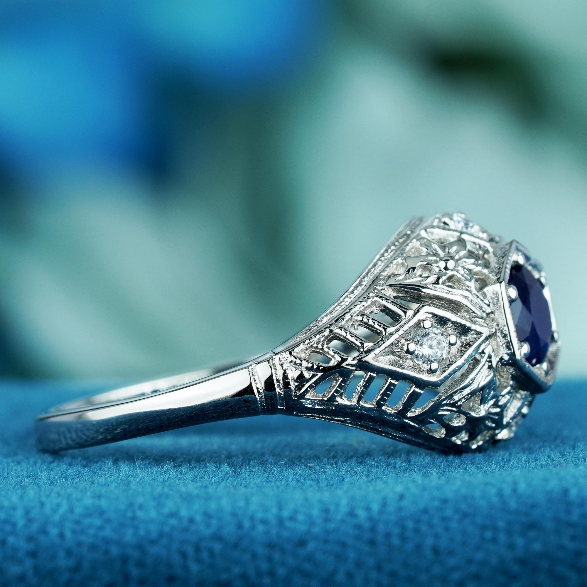 Im Angebot: Filigraner Vintage-Ring aus 9 Karat Weißgold mit natürlichem blauem Saphir und Diamant im Vintage-Stil () 4