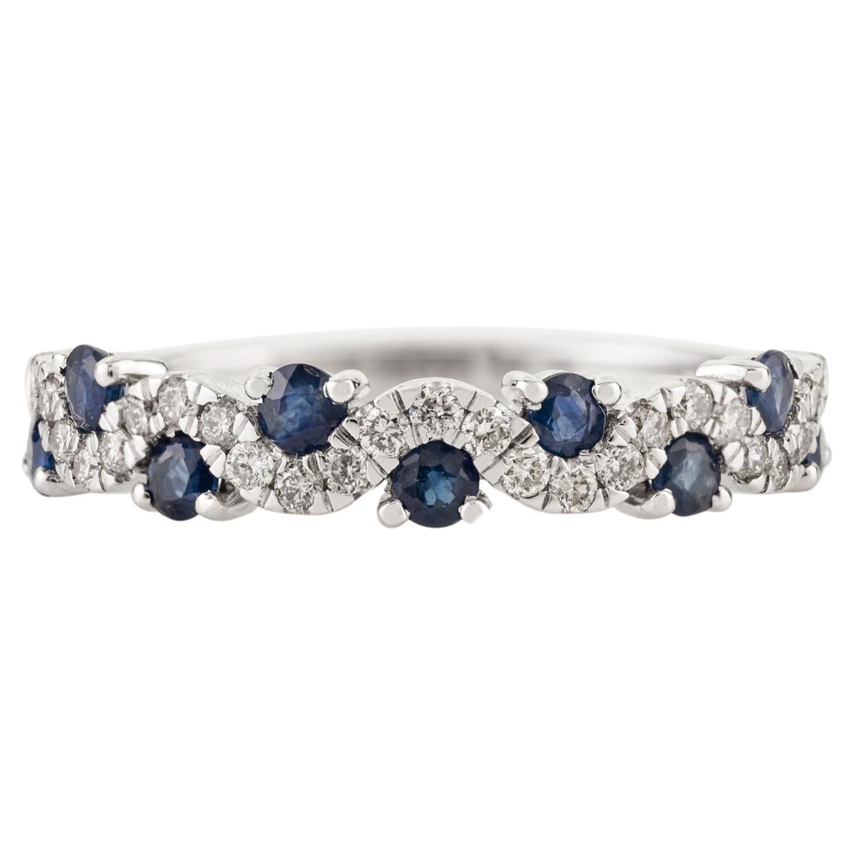 En venta: Natural Blue Sapphire 
Diamond Wavy Half-Eternity Band Ring in 14K White Gold