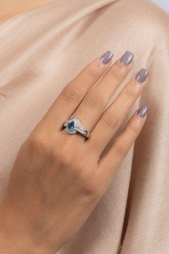 Natural Blue Sapphire Diamond Women Ring for Wedding in Solid 18k White Gold