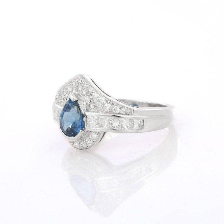 For Sale:  Natural Blue Sapphire Diamond Women Ring for Wedding in Solid 18k White Gold 7