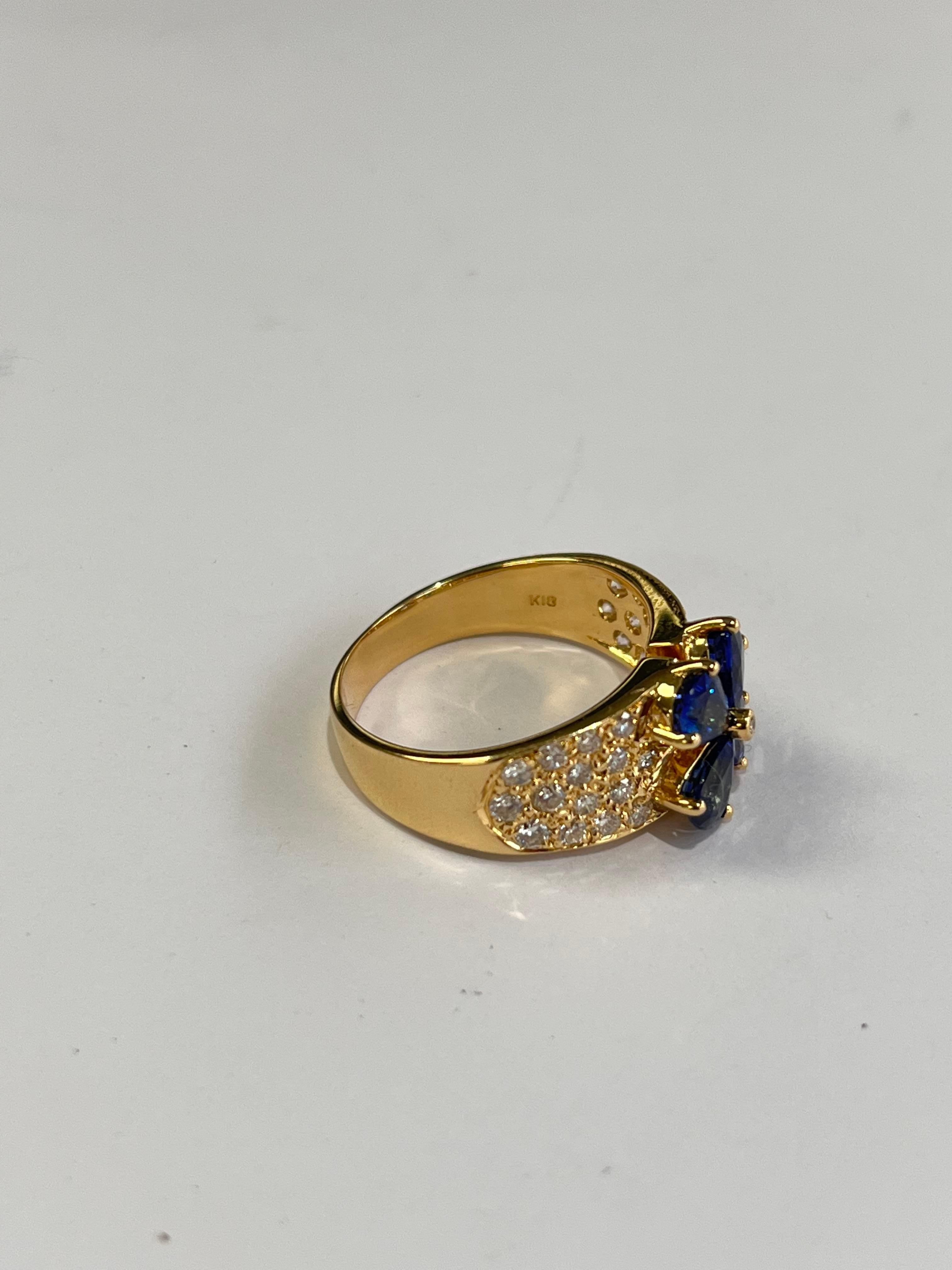 Modern Natural, Blue Sapphire & Diamonds Band/ Cocktail Ring set in 18K Yellow Gold For Sale