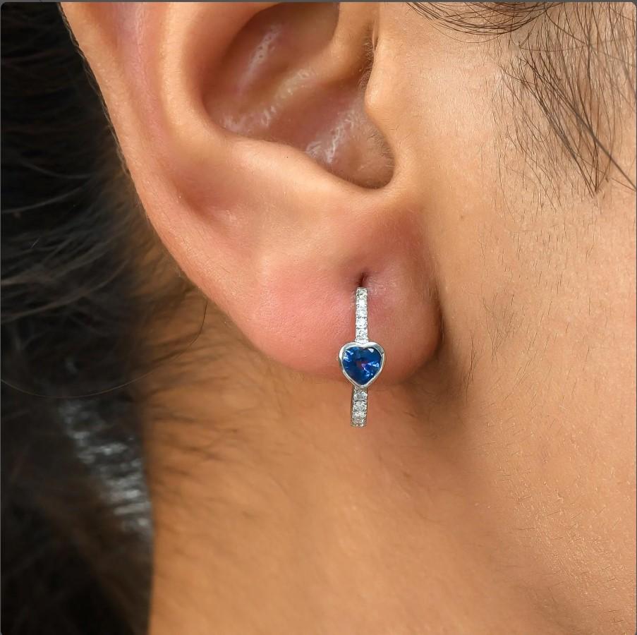 Taglio Asscher Orecchini con zaffiri blu Nature in oro 14k in vendita