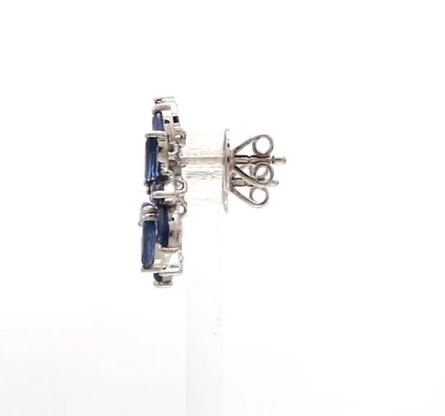 Natural Blue sapphire earrings lin 18k gold en vente 5