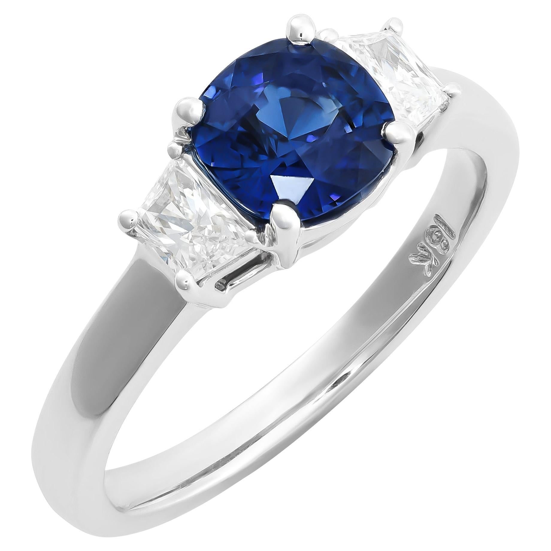 Natural Blue Sapphire Gemstone 1.60 cts in 14KWG Ring with Diamonds / GIA Report