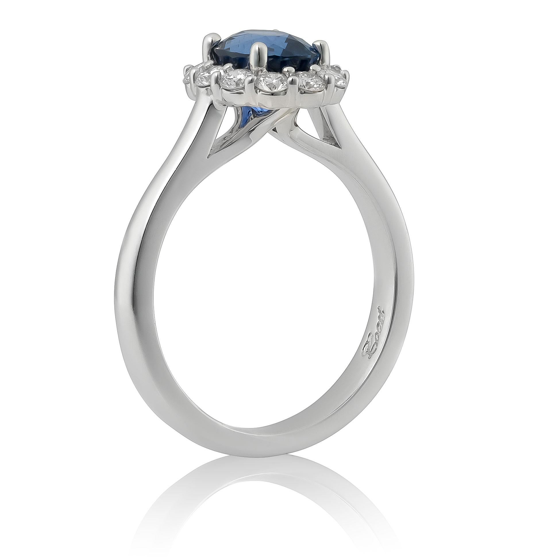Natural Blue Sapphire Gemstone 1.79 cts in 18KWG Ring with Diamonds / GIA Report In New Condition For Sale In Los Angeles, CA