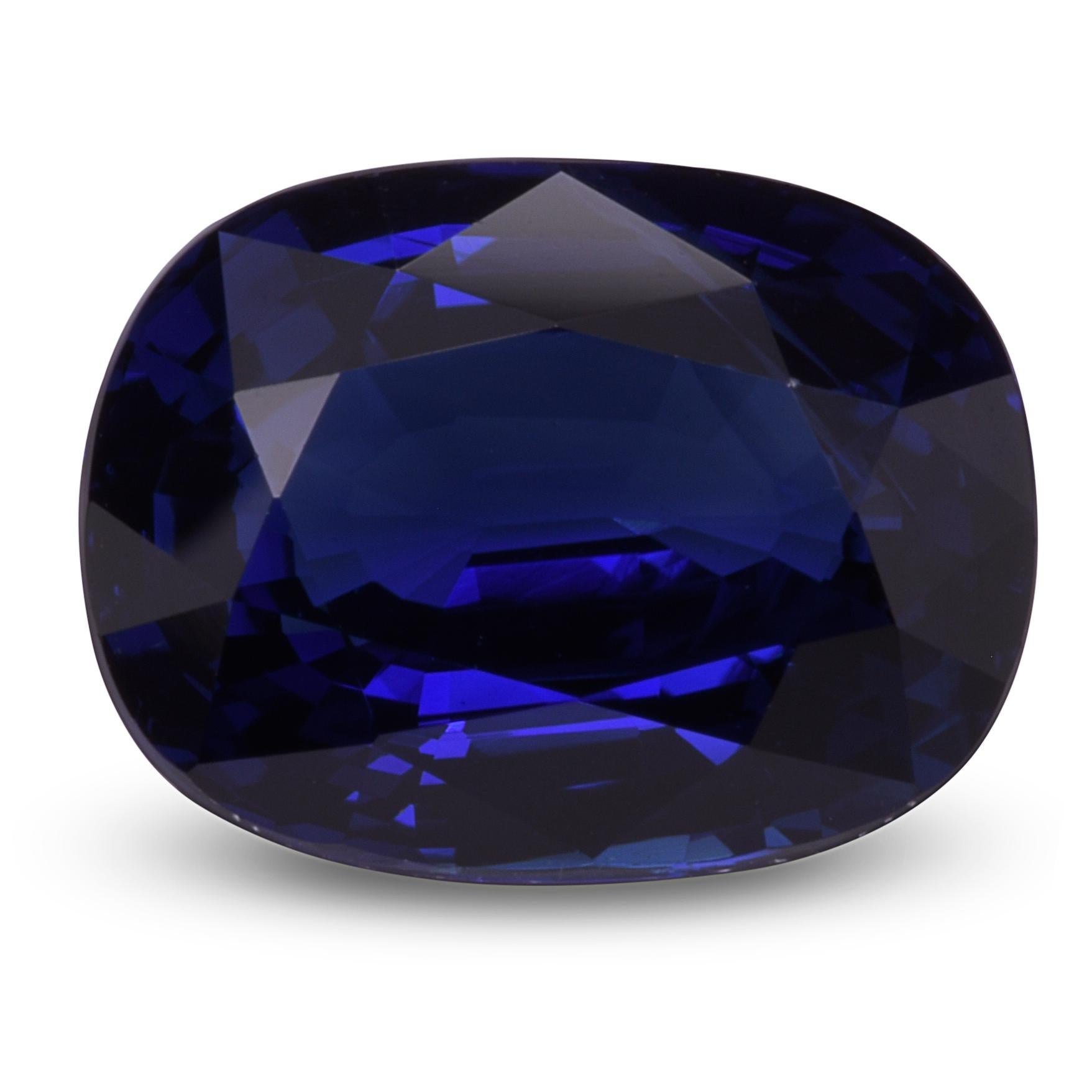 Découvrez l'élégance exquise de ce saphir bleu naturel, pesant 2,74 carats. Réputée pour sa teinte bleu profond et sa clarté exceptionnelle, cette pierre précieuse est parfaite pour ceux qui recherchent une beauté et une sophistication