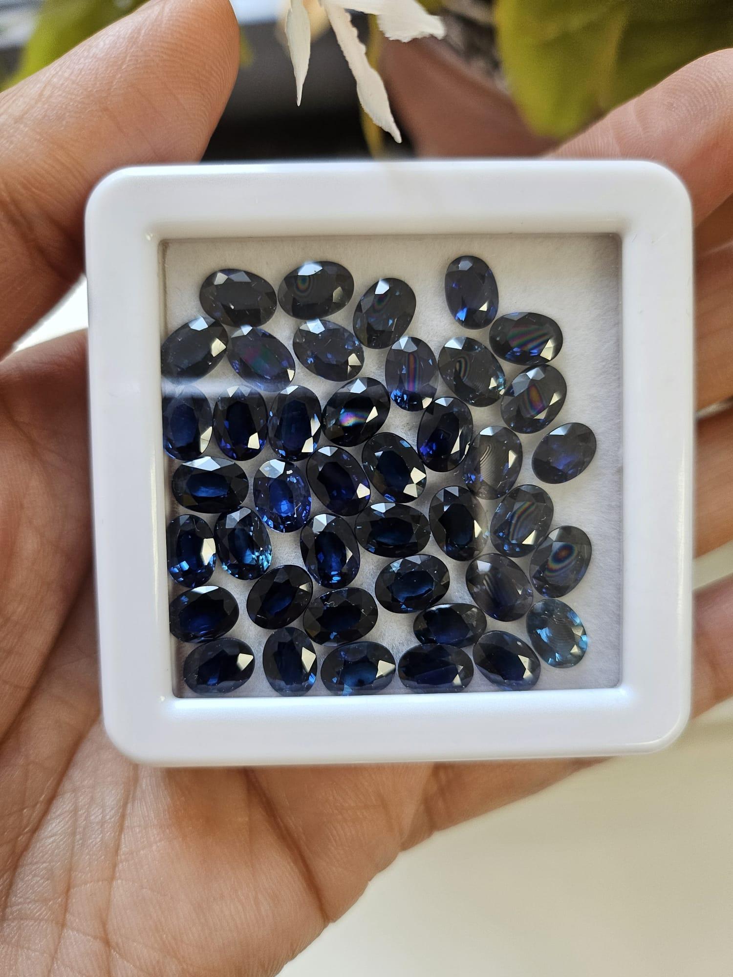 Natürlicher Blauer Saphir Edelstein Oval Facettenschliff Loser Edelstein für Schmuck im Angebot 2