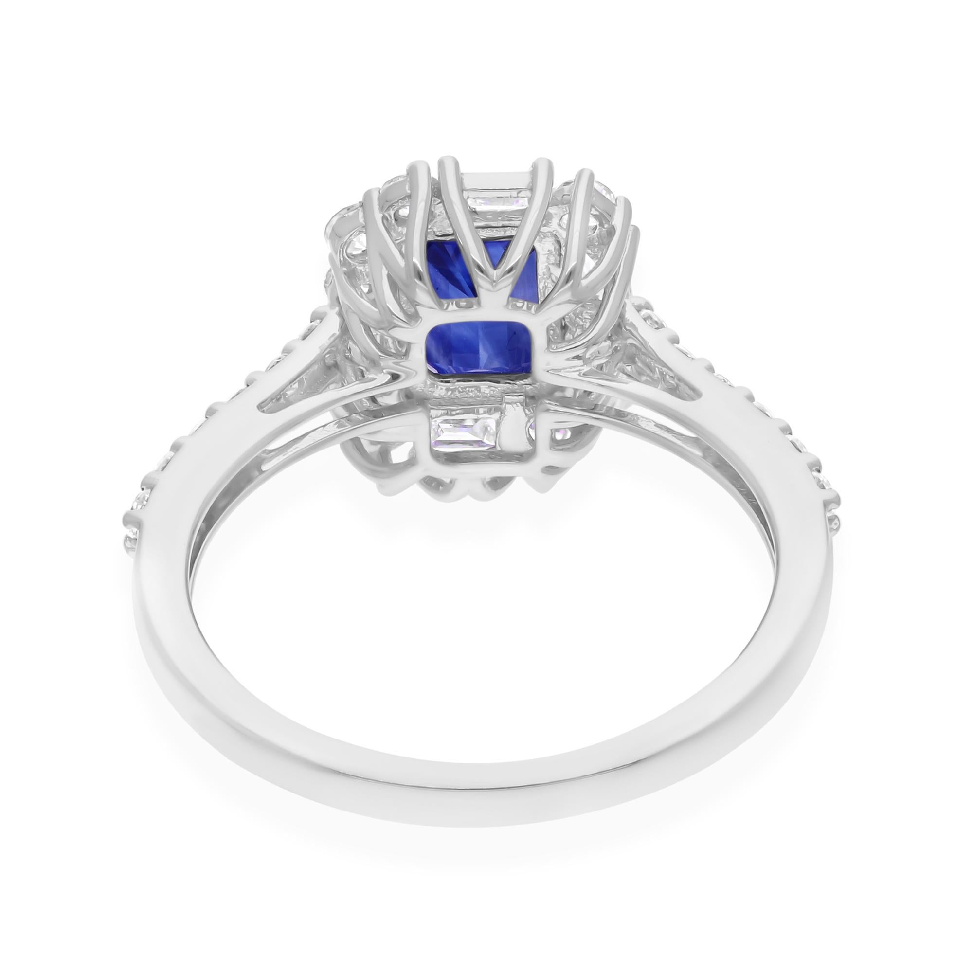 Taglio smeraldo Anello con gemma di zaffiro blu naturale SI/H Diamond Gioielli in oro bianco 18 carati in vendita