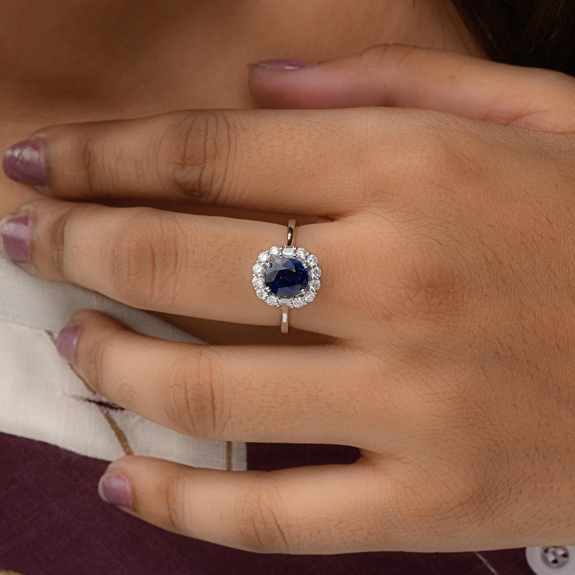 Natural Blue Sapphire Gemstone Ring SI/H Diamond 18 Karat White Gold Jewelry In New Condition For Sale In Diera, Dubai
