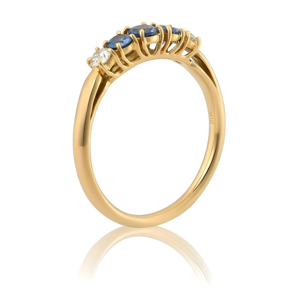 Mixed Cut Natural Blue Sapphire Gemstones 0.42 carats in 18K Yellow Gold Ring w Diamonds For Sale