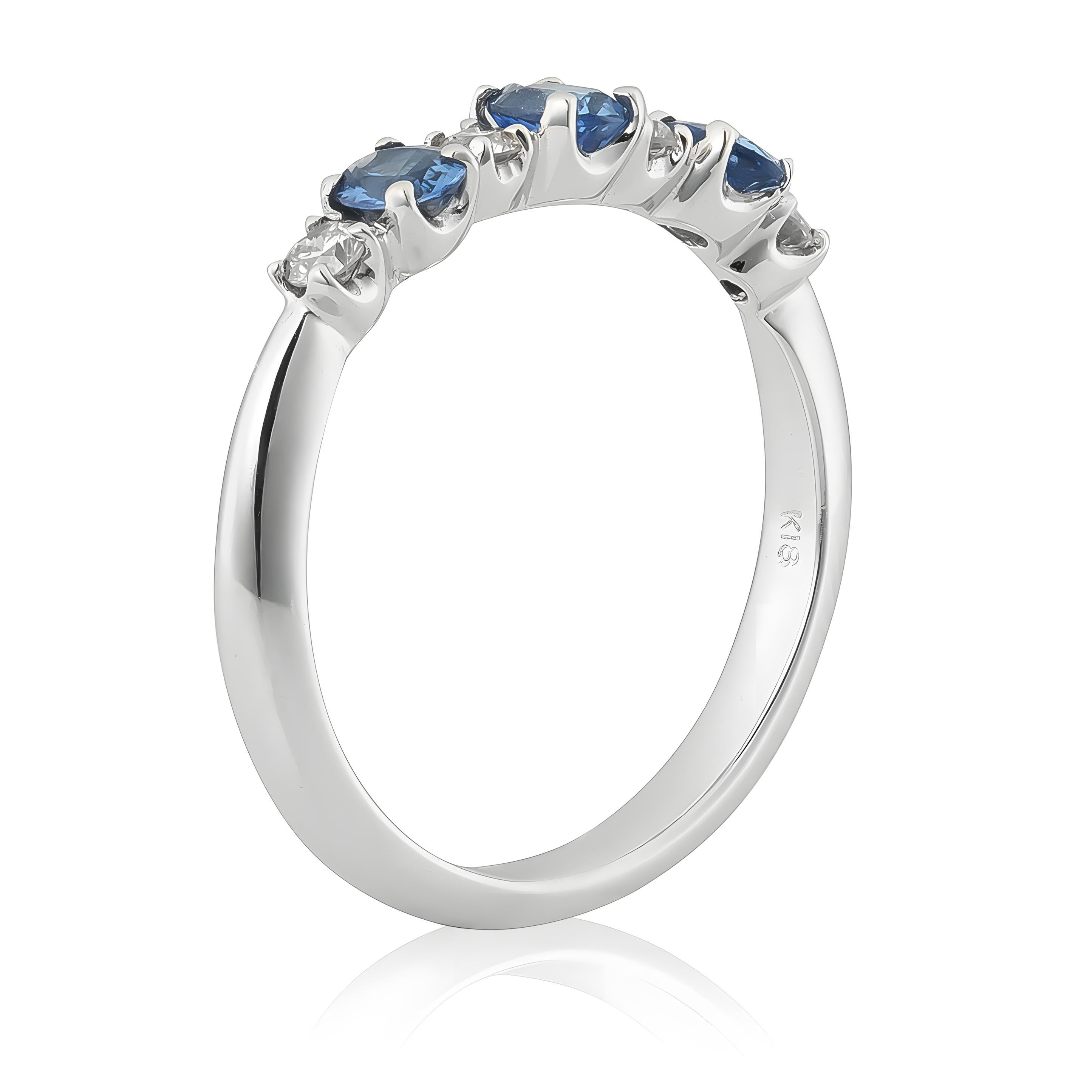 Mixed Cut Natural Blue Sapphire Gemstones 0.50 carats in 18K White Gold Ring with Diamonds For Sale