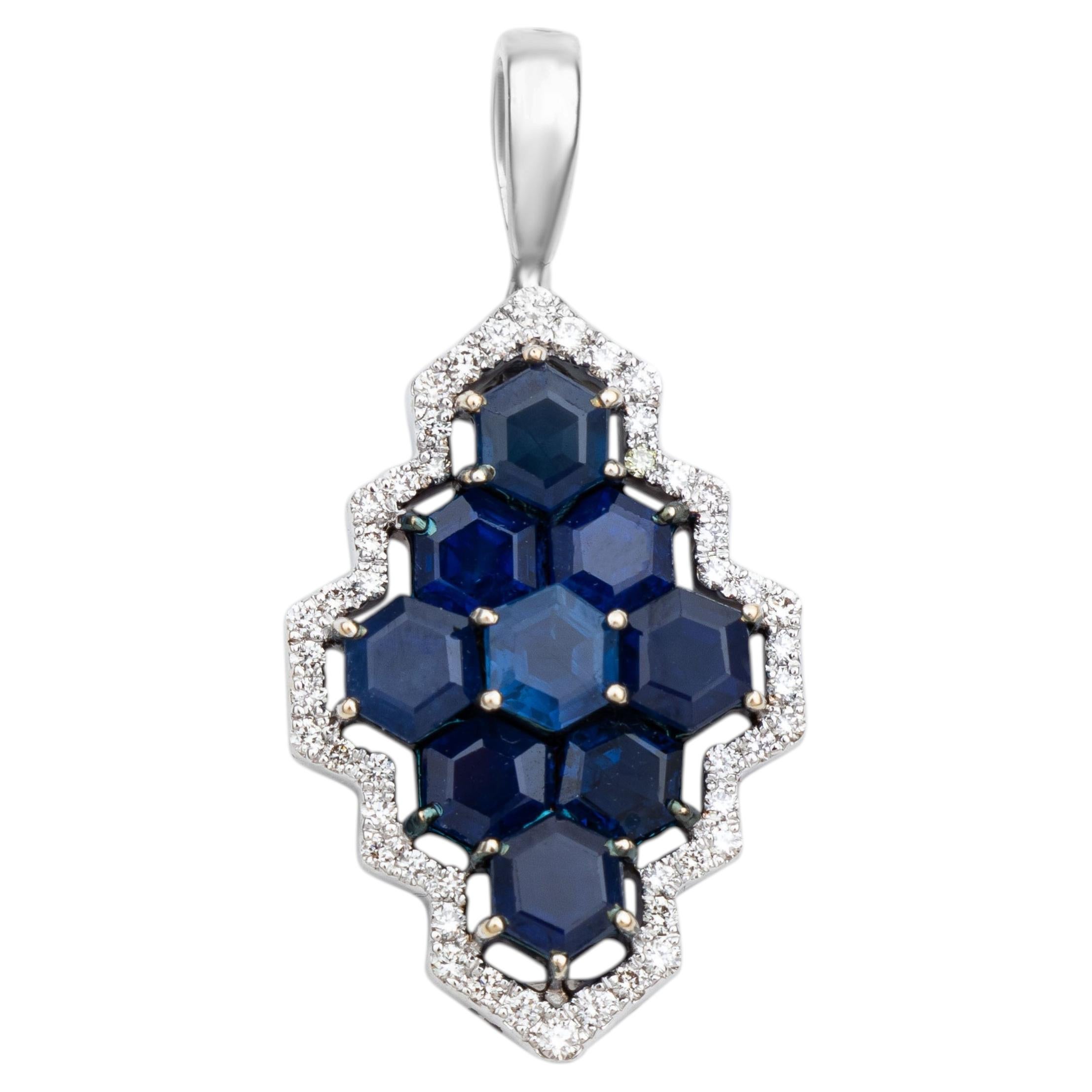 Honeycomb Style Blue Sapphire and Diamond Cluster Pendant Necklace in 18k Gold For Sale