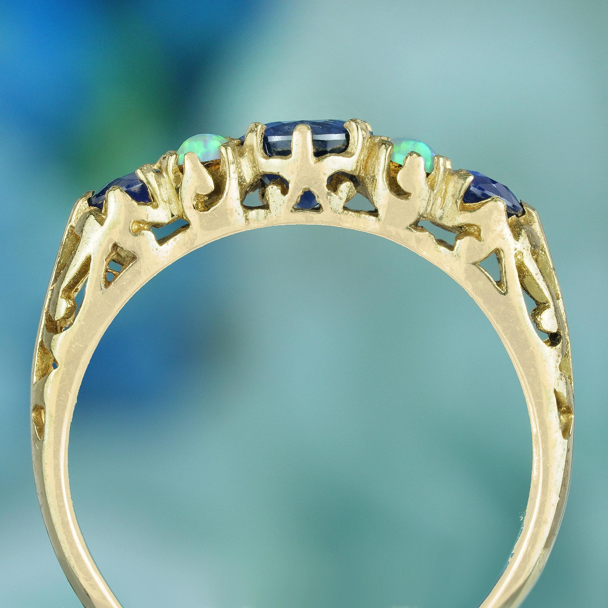 Filigraner Vintage-Ring aus massivem 9 Karat Gelbgold mit natürlichem blauem Saphir und Opal im Vintage-Stil im Zustand „Neu“ im Angebot in Bangkok, TH