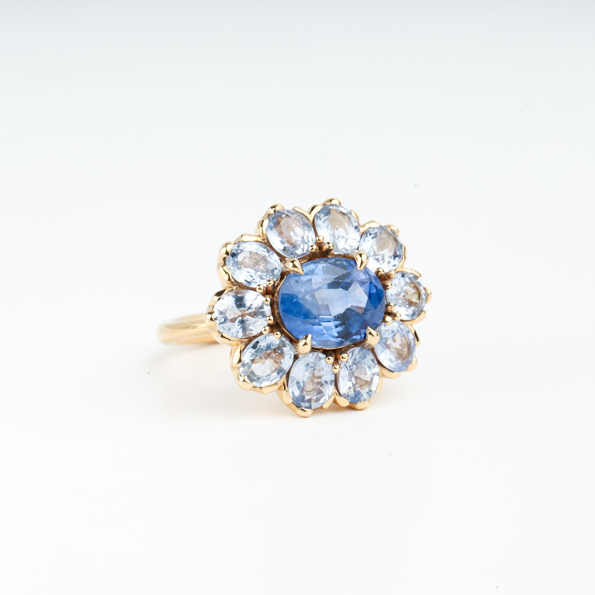 Natural Blue Sapphire Oval Cut Halo Cocktail Engagement Ring 18k Yellow Gold In New Condition For Sale In Jaipur, RJ