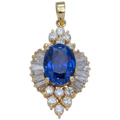 Natural Blue Sapphire Oval Shape Diamond Pendant 6.77 Carat GIA Certified